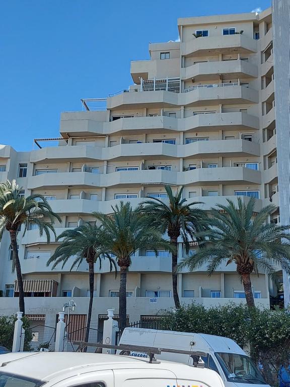 Budova, v ktorej sa apartmán nachádza