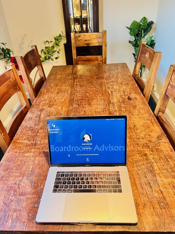 Dapps Hill Haven - between Bristol and Bath, both 9 mins by train! - Apartamento De Tres Dormitorios