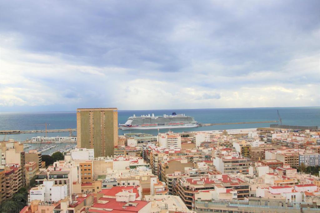 CasaTuris Estudio vistas increíbles en Centro de Alicante ...