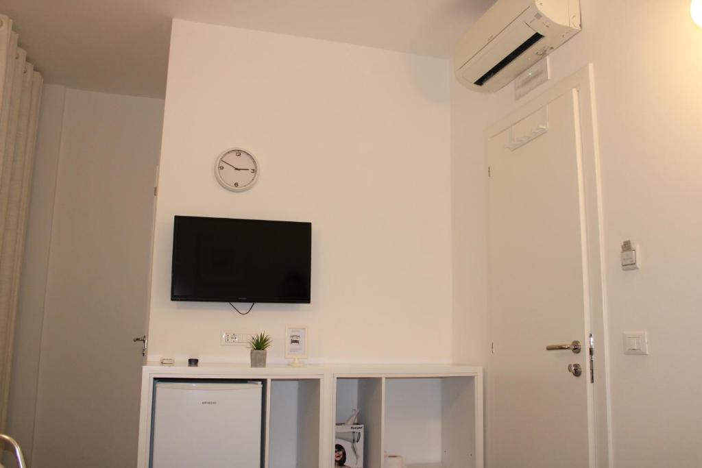 TV a/nebo společenská místnost v ubytování Aleksi rooms