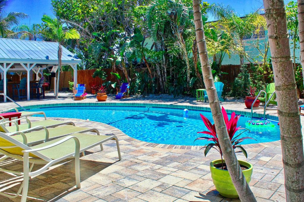 Coconut Grove Beach Resort Suite 1, Clearwater Beach, FL