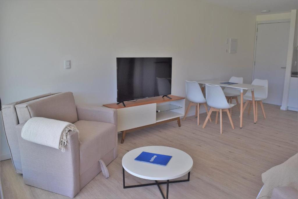 SYRAH Premium B1 - Vistas al Parque by depptö - Estudio Con Vista De Jardín