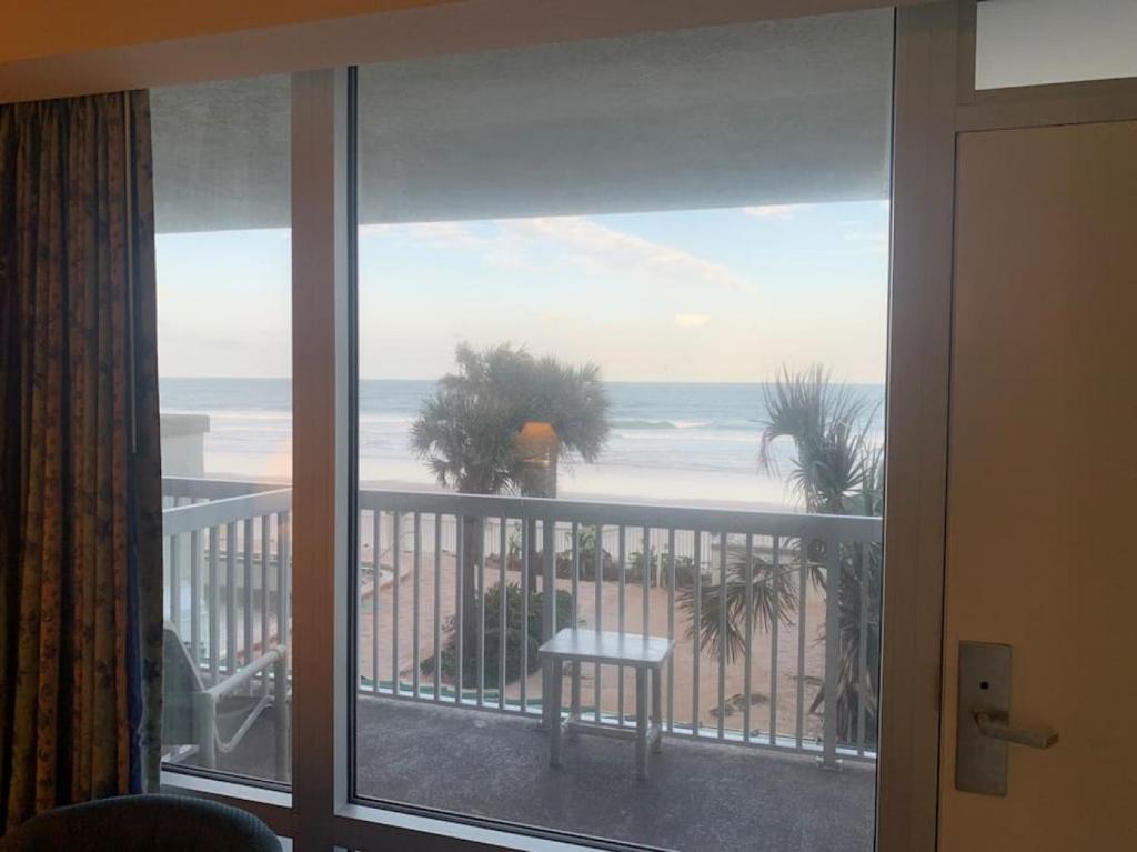 The Conch Shell Oceanfront Condo, Daytona Beach (updated prices 2024)