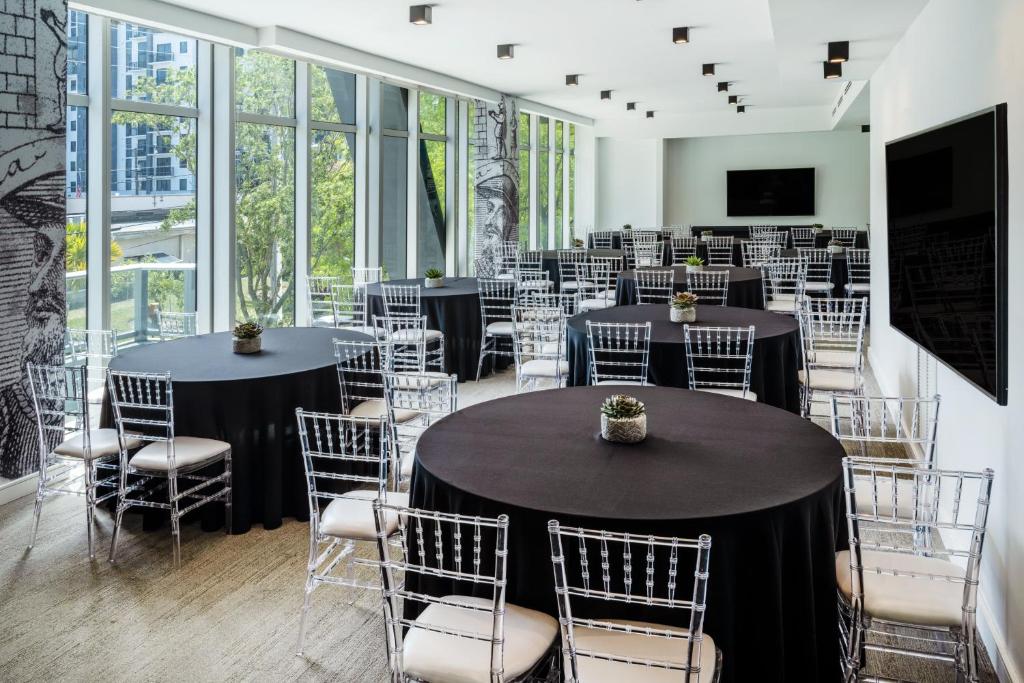 Konferenční prostory v ubytování Atwell Suites Miami Brickell by IHG