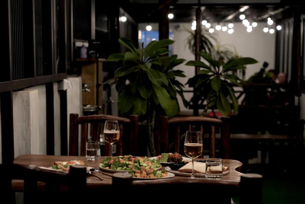 Cibo presso la stanza in casa privata o nelle vicinanze
