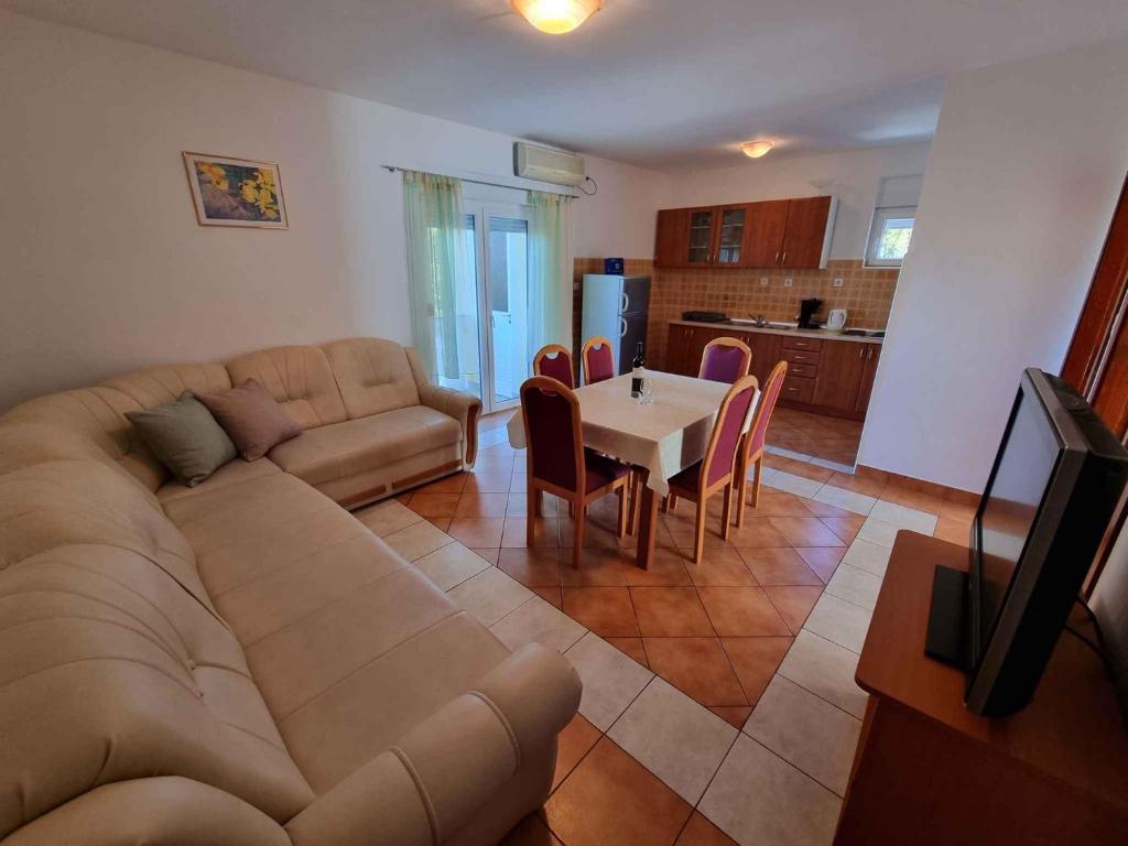 Apartment in Crikvenica 43205