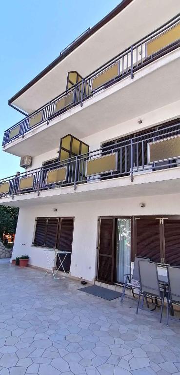 Balkón alebo terasa v ubytovaní Apartments in Crikvenica 43359