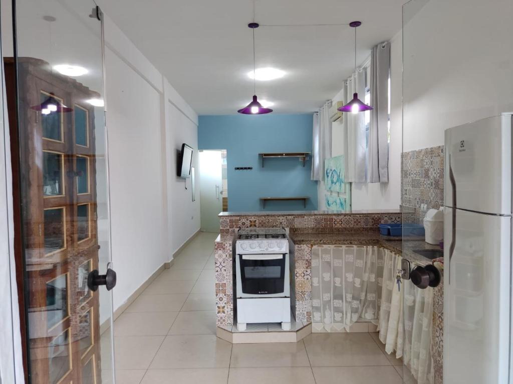 Η κουζίνα ή μικρή κουζίνα στο Studio Casa do Monge Ilhabela