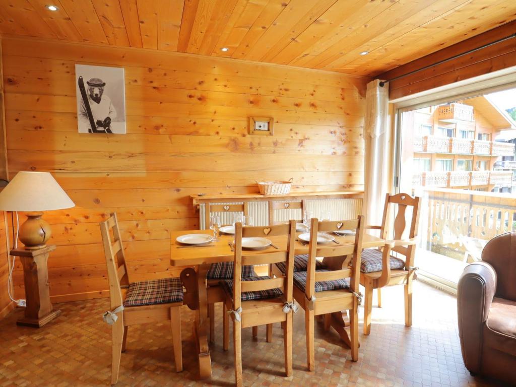 Część wypoczynkowa w obiekcie Les Gets - Appartement 59m², 2 chambres, proche centre et pistes, animaux acceptés, parking - FR-1-623-327