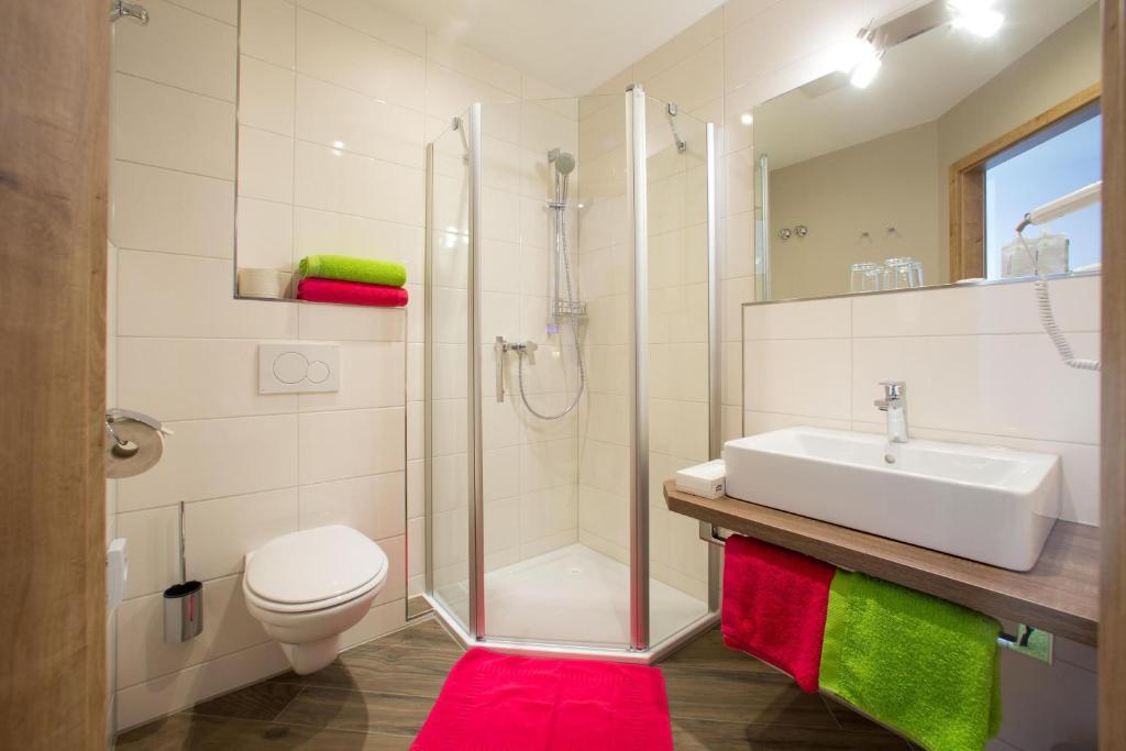 Koupelna v ubytování Hotel Bauer garni