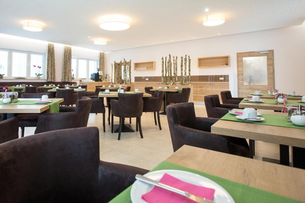 Restaurace v ubytování Hotel Bauer garni