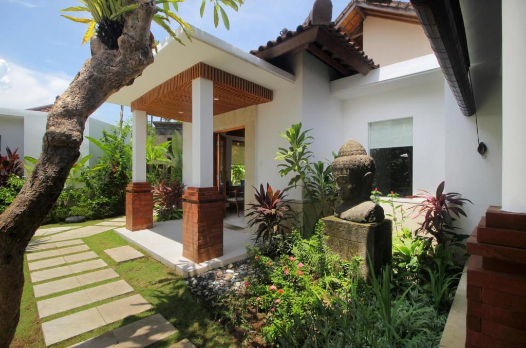 Zahrada ubytování Sagara Villas and Suites Sanur by AHM