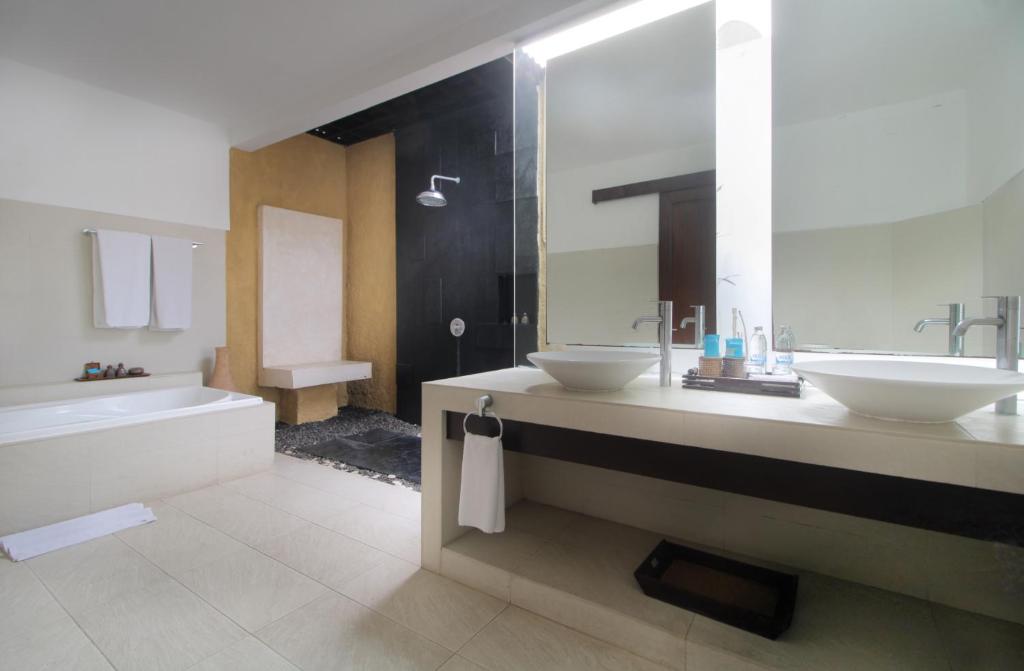 Koupelna v ubytování Sagara Villas and Suites Sanur by AHM