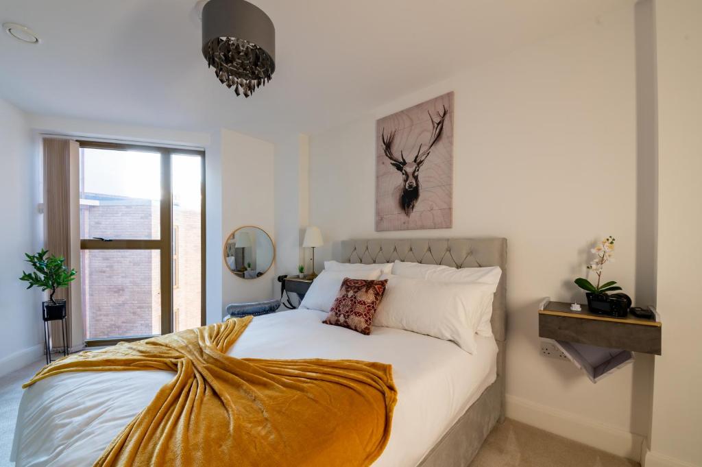 LUX 2 Bedrooms - 2 Bathrooms - F7 - Two-Bedroom Apartment