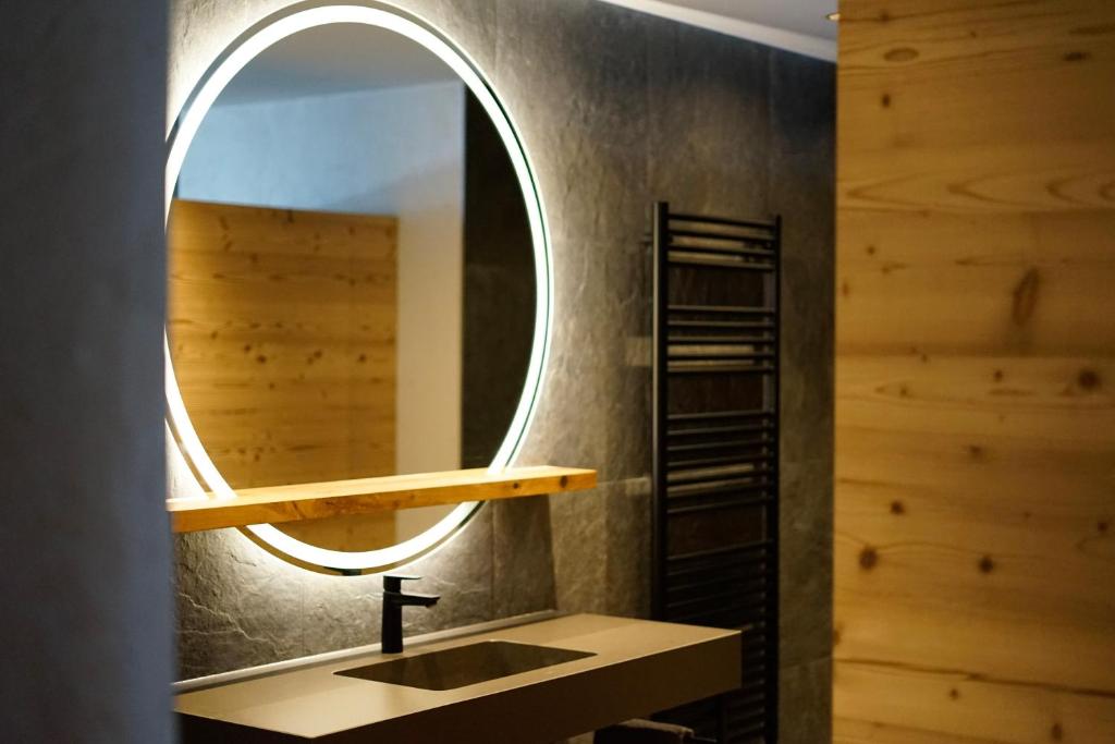 Fotografie z fotogalerie ubytování Schulhaus Tirol v destinaci Zell am Ziller