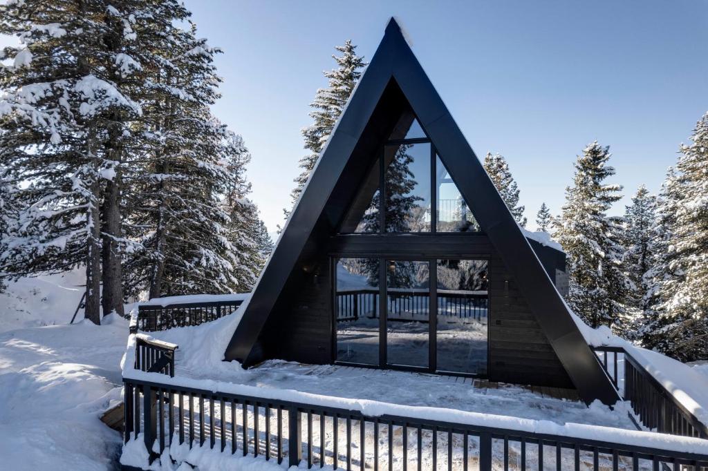 Το LUXE VISTA Mountain Chalet Cermis - mitten auf der Alm und Skipiste τον χειμώνα