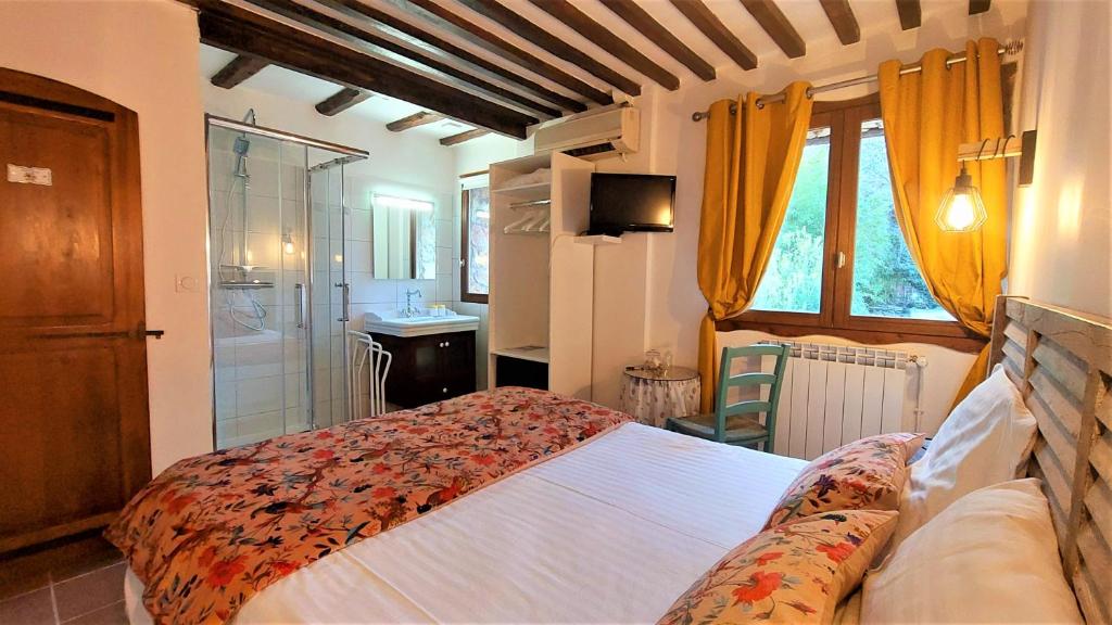 La Bergerie Du Moulin - Standard Queen Room