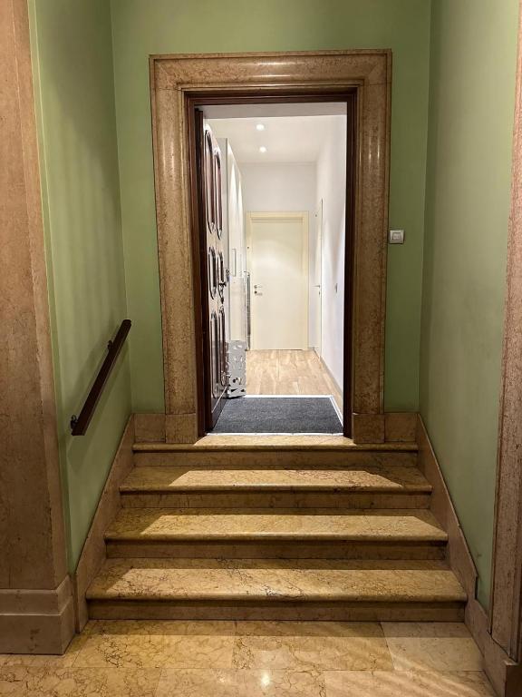 Welcome to Corso Buenos Aires - 10