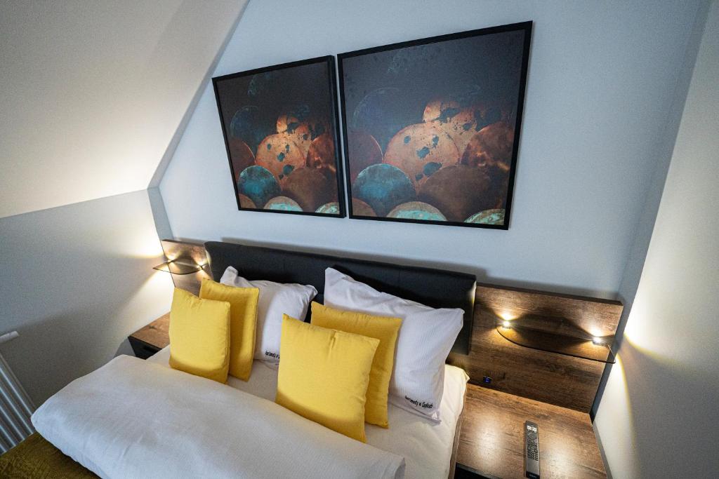 Posteľ alebo postele v izbe v ubytovaní Apartament w Cieplicach Panorama