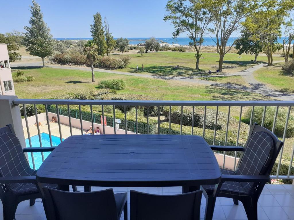 Amoureva E27, Vue mer, clim, piscine, parking