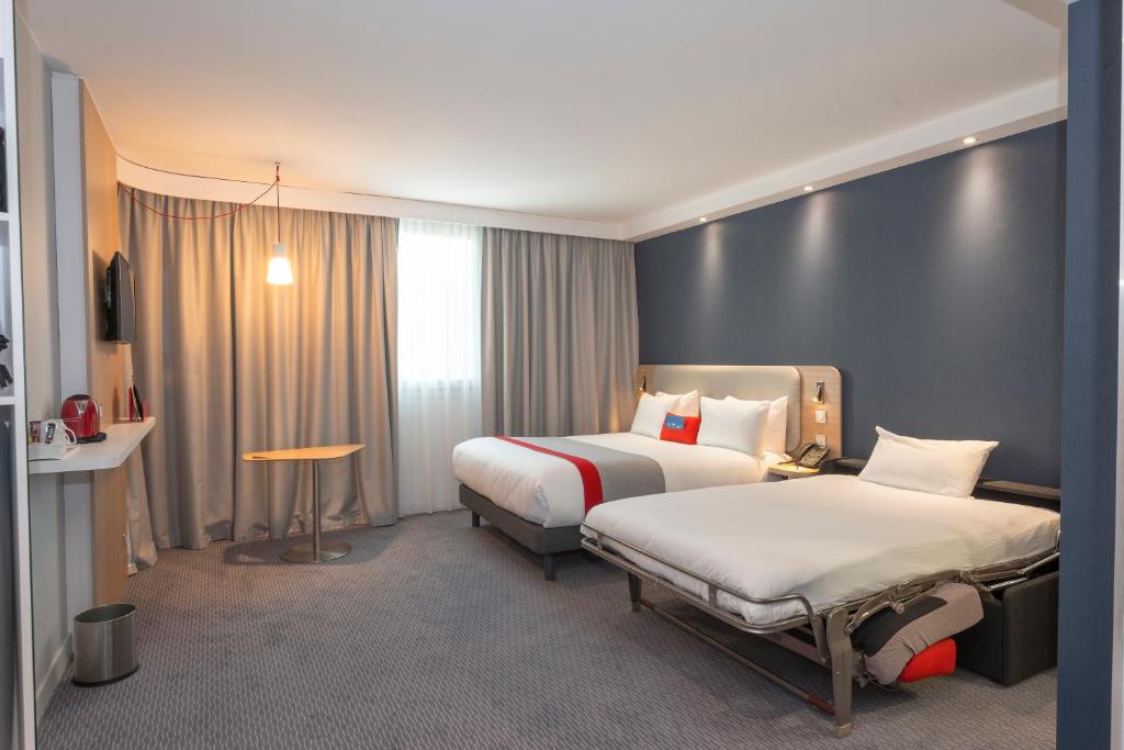 Holiday Inn Express Paris - Velizy by IHG - Habitación Doble Estándar Con Dos Sofás Cama