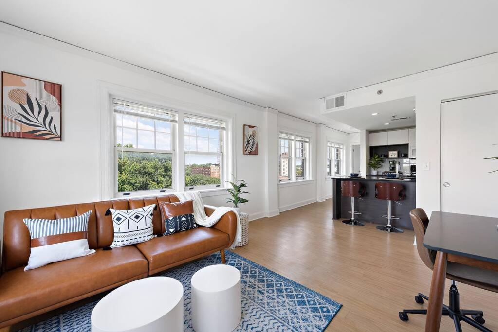 Opulence Boho Chic Loft in Downtown - Housity