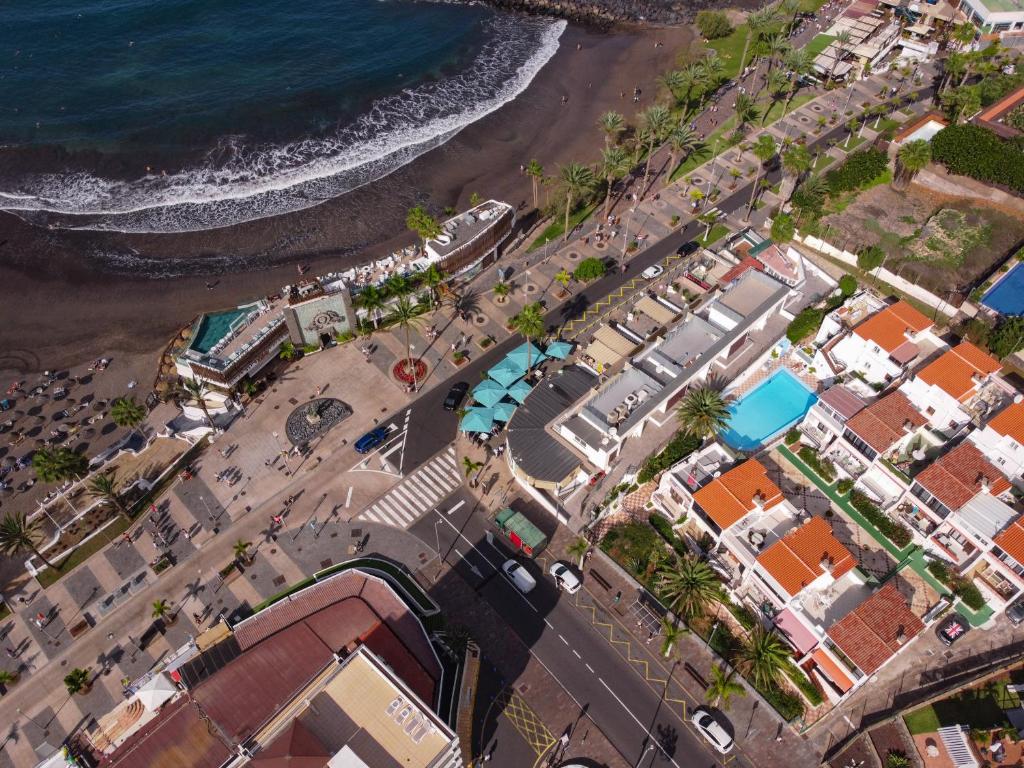 A general sea view or a sea view taken from Az apartmant