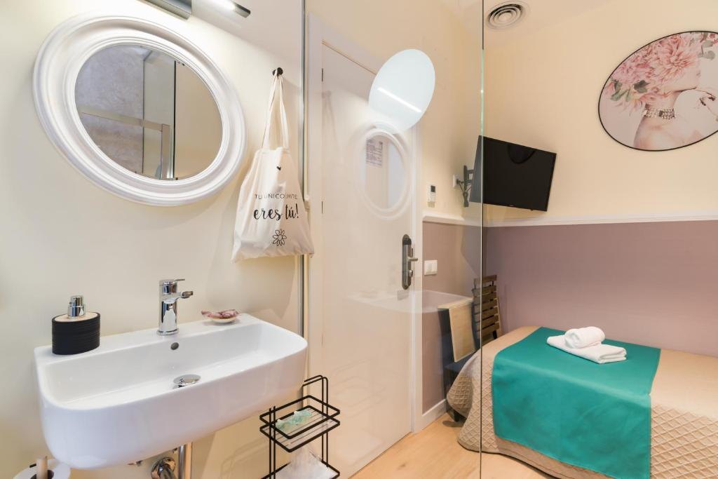 Hostal Evoke Madrid - 11