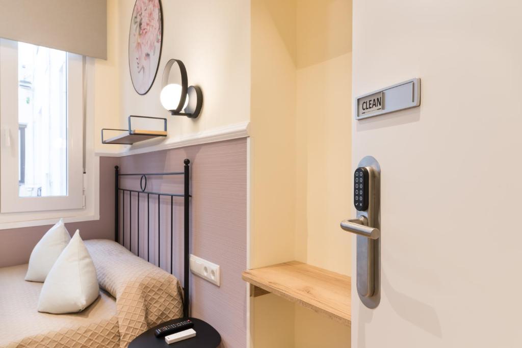 Hostal Evoke Madrid - 19