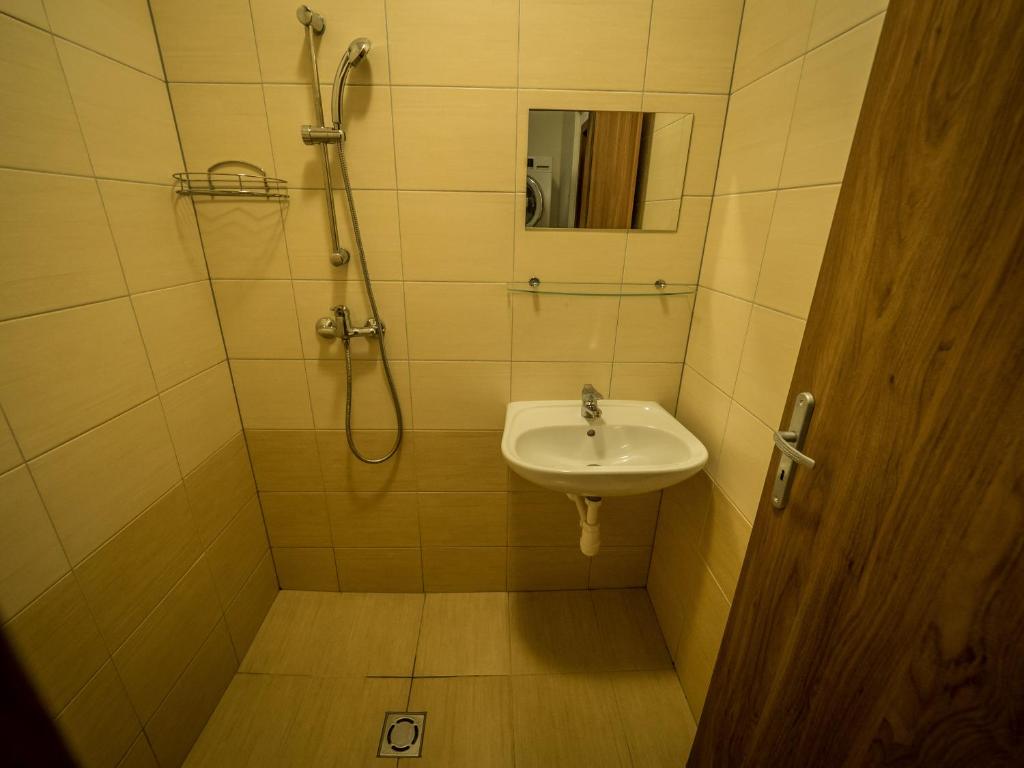 Apartmany Vila Vista - Single Room With Shared Bathroom