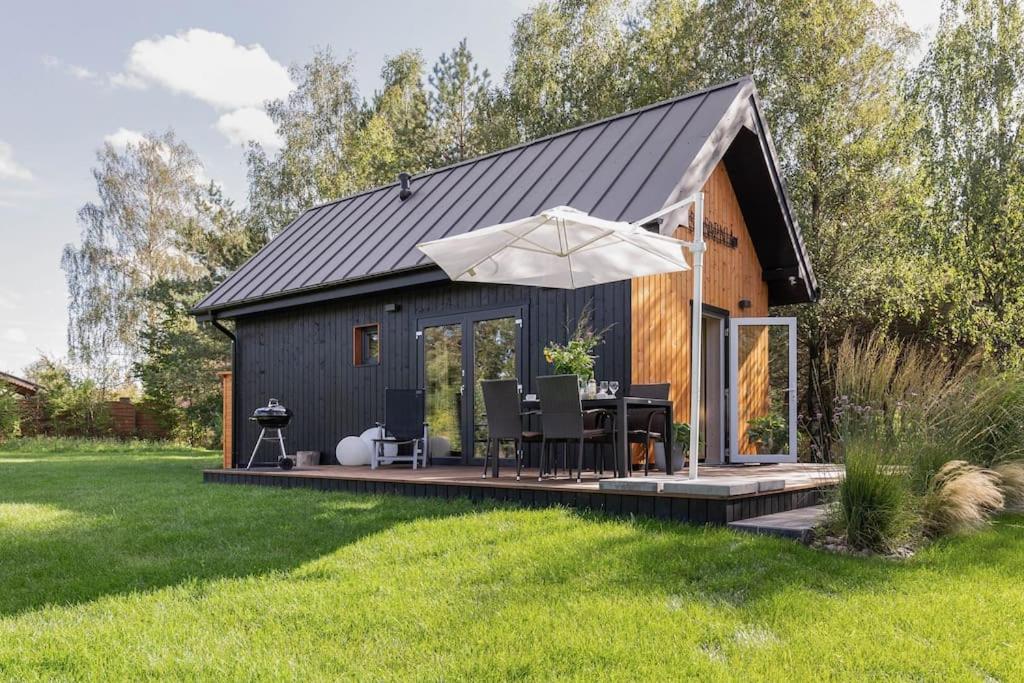 Ślusarnia-domek z sauną nad jeziorem, Kaszuby, Żuromino – Updated 2023  Prices