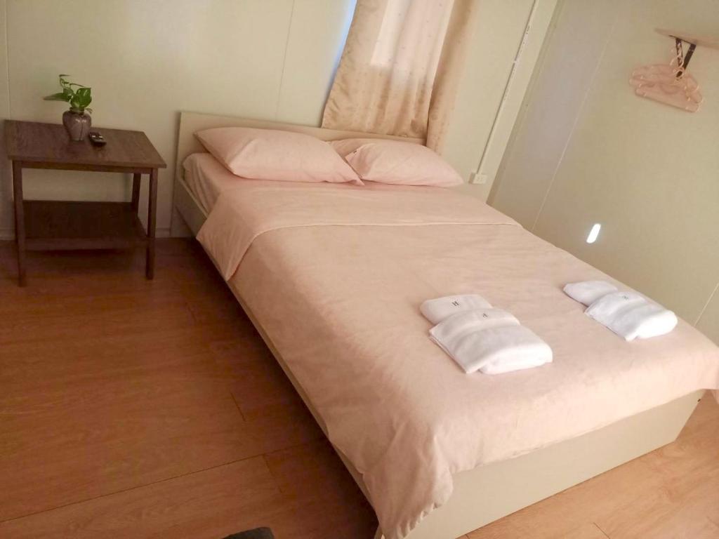 Homey Hut Ayutthaya - 14