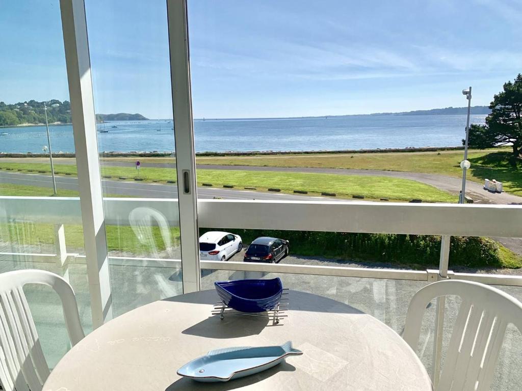 Appartement 3* à Perros-Guirec, plage à 50m, garage privé - FR-1-368-73