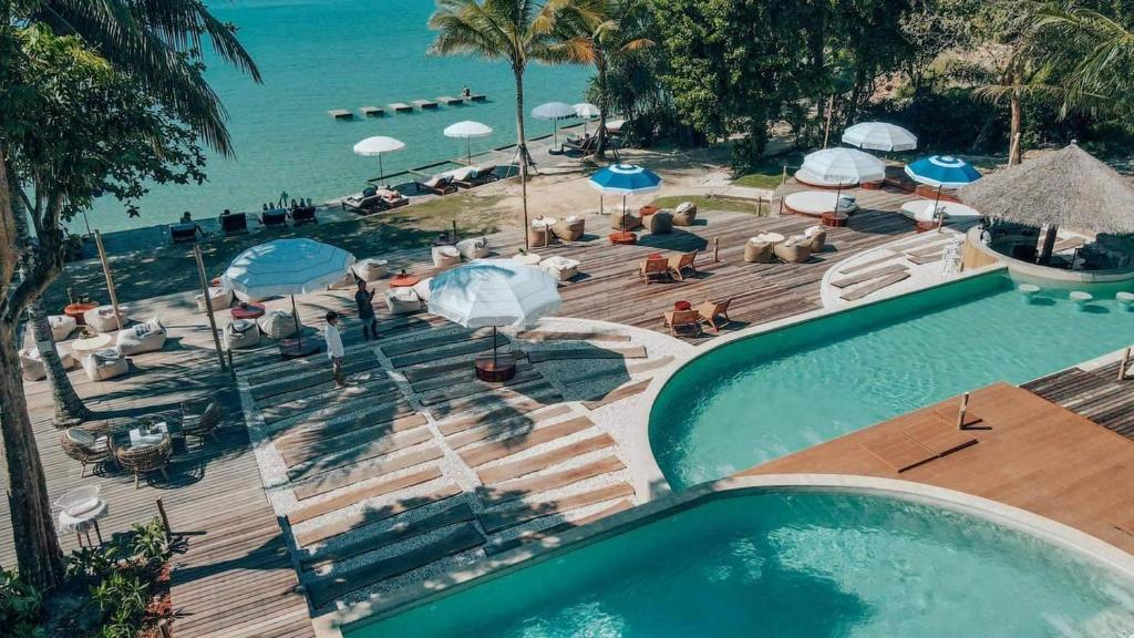 Bazén v ubytování Koh Kood Resort nebo v jeho okolí
