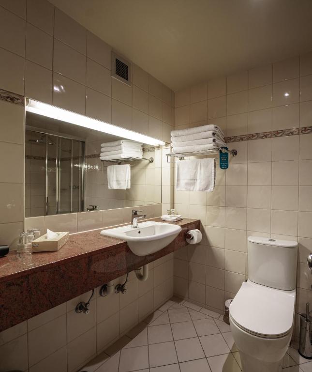 Koupelna v ubytování Arkaba Hotel