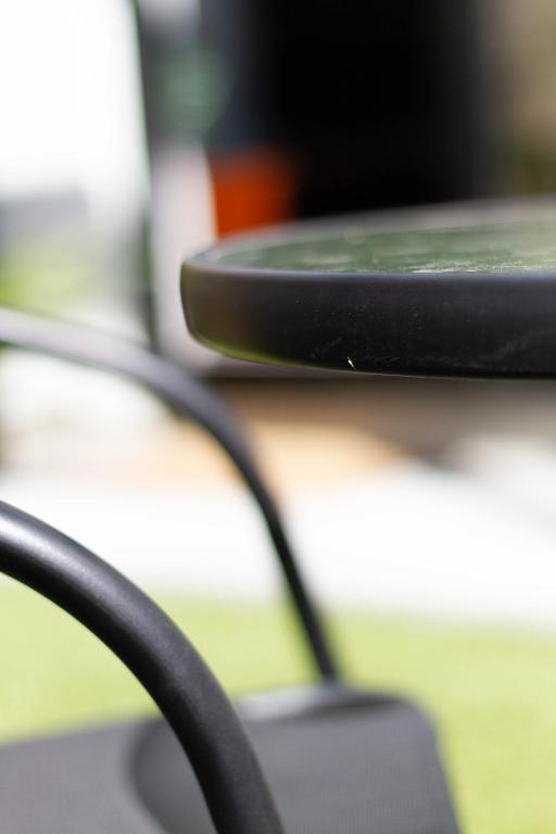 1 Bedroom Gem with Hagley Park at your doorstep - Resim 13