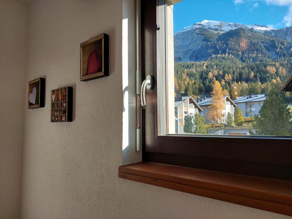 Nespecifikovaný výhled na hory nebo výhled na hory při pohledu z apartmánu