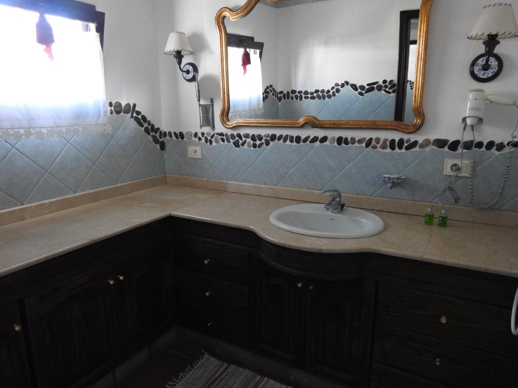 Koupelna v ubytování Habitaciones Doña Cris