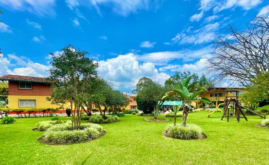 Zahrada ubytování Finca Hotel La Ponderosa