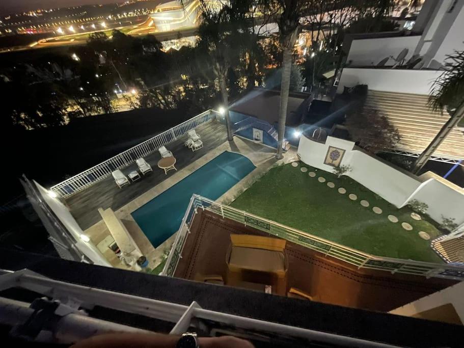 Bazén v ubytování La villa des corsaires, vue panoramique sur Rabat nebo v jeho okolí