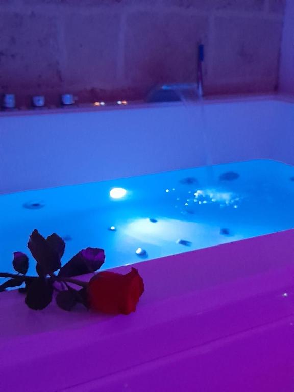 Bazén v ubytování Recinto antico Sweet Rooms nebo v jeho okolí