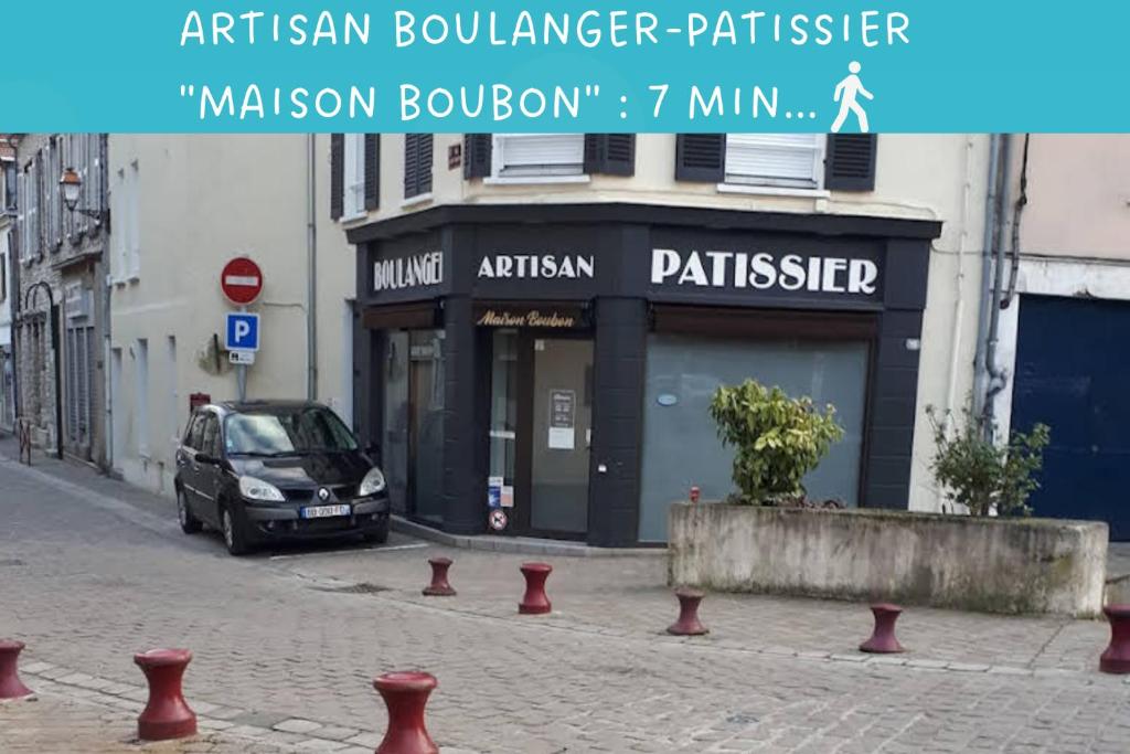 Zdjęcie z galerii obiektu L'Emeraude Rez-de-chaussée - Parking privé -Zapart'Hôtels w mieście Malesherbes