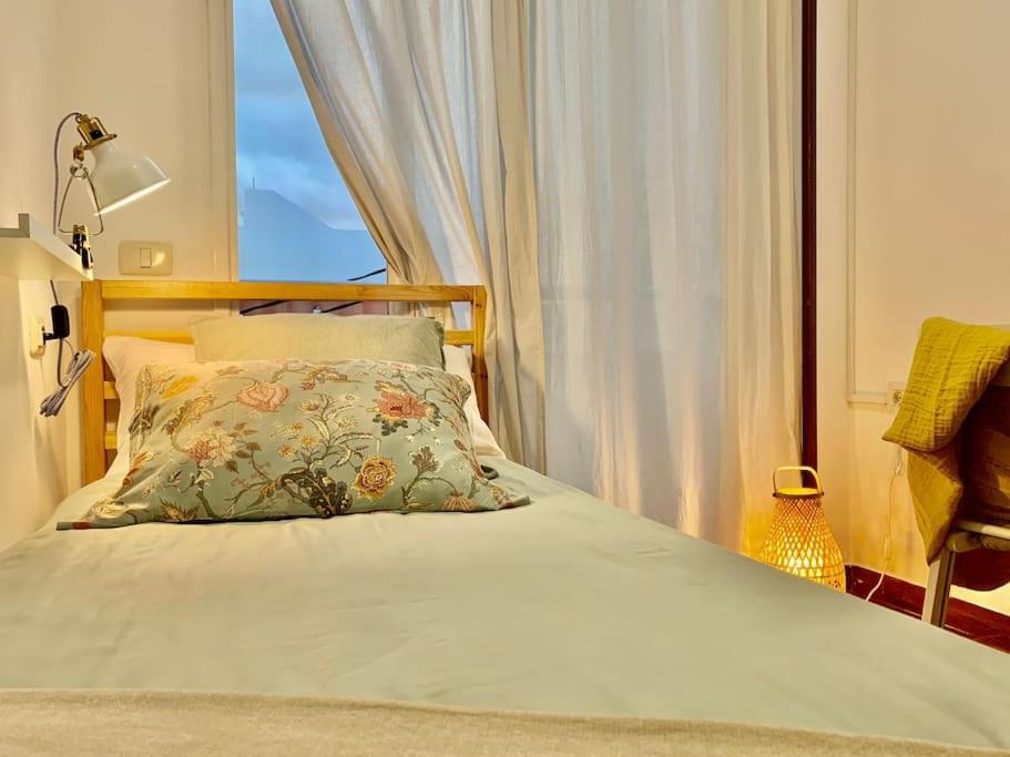 Postel nebo postele na pokoji v ubytování Confortable apartamento en pueblo costero