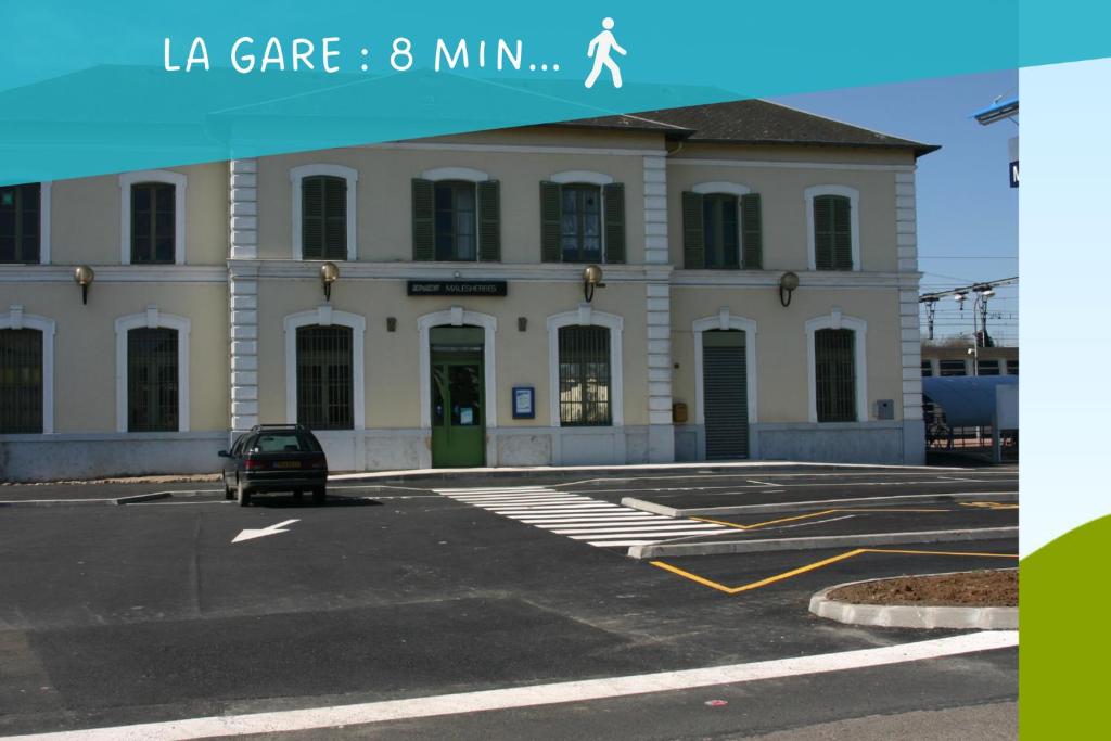 Budynek, w którym mieści się apartament