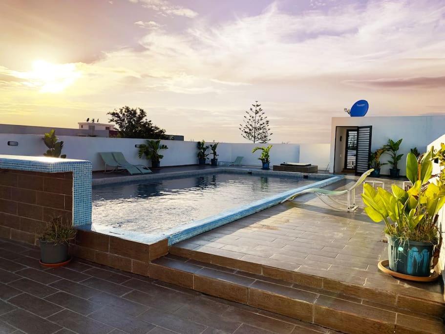 Gorgeous flat with rooftop pool - Housity