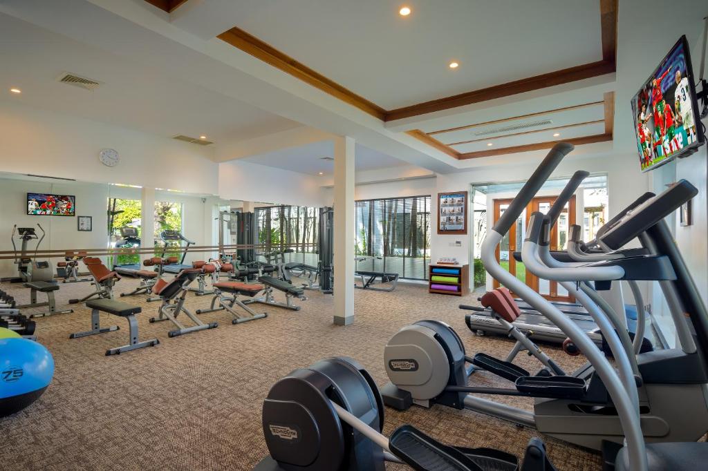 Fitness centrum a/nebo fitness zařízení v ubytování Koulen Hotel