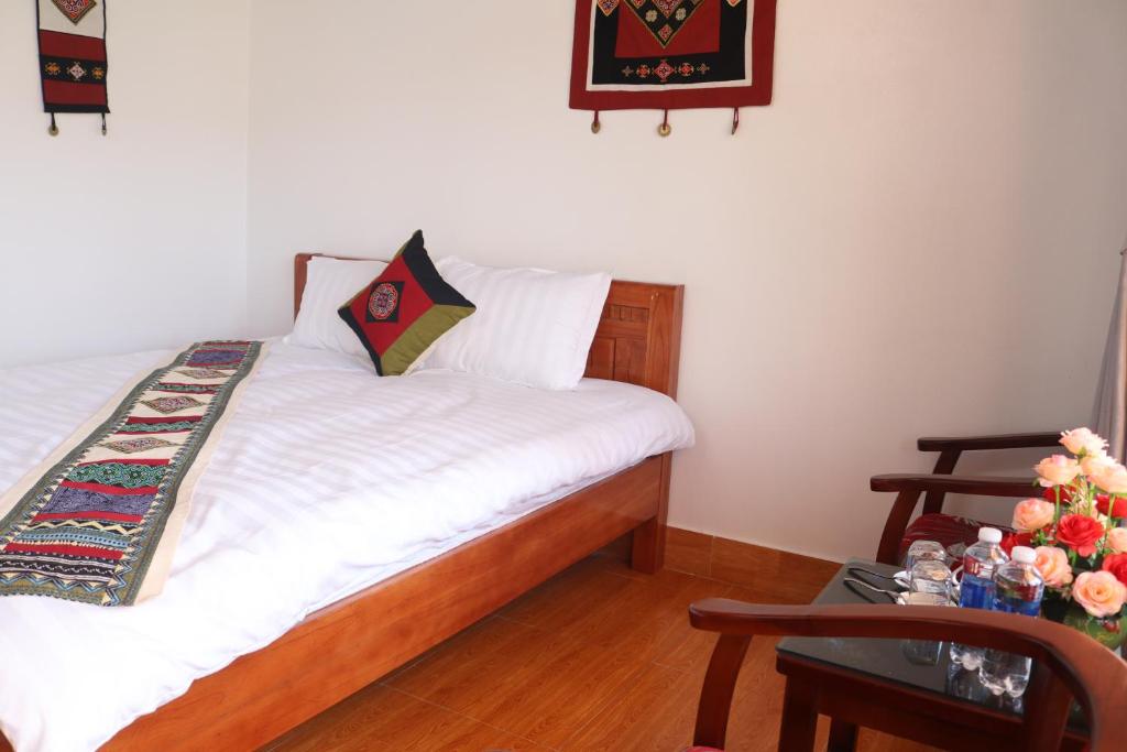 Muong Hoa Hmong Homestay - King Room With Mountain View
