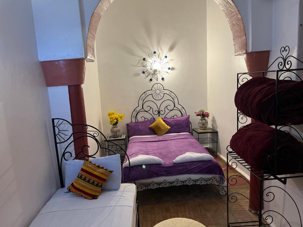 Postel nebo postele na pokoji v ubytování Riad Douja