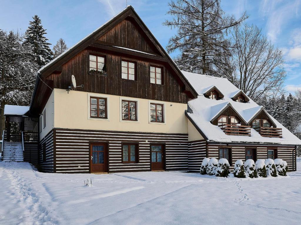 Apartment Harrachovka by Interhome v zimě