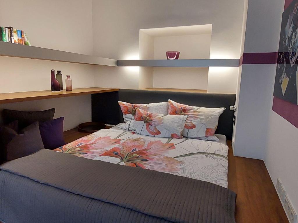 Ένα ή περισσότερα κρεβάτια σε δωμάτιο στο Apartment Inner City by Interhome
